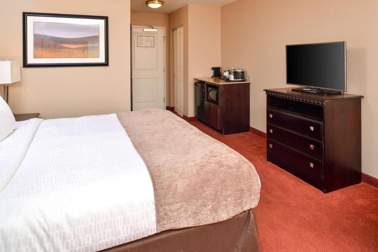 Hotel Vue, Ascend Hotel Collection Natchez Bagian luar foto