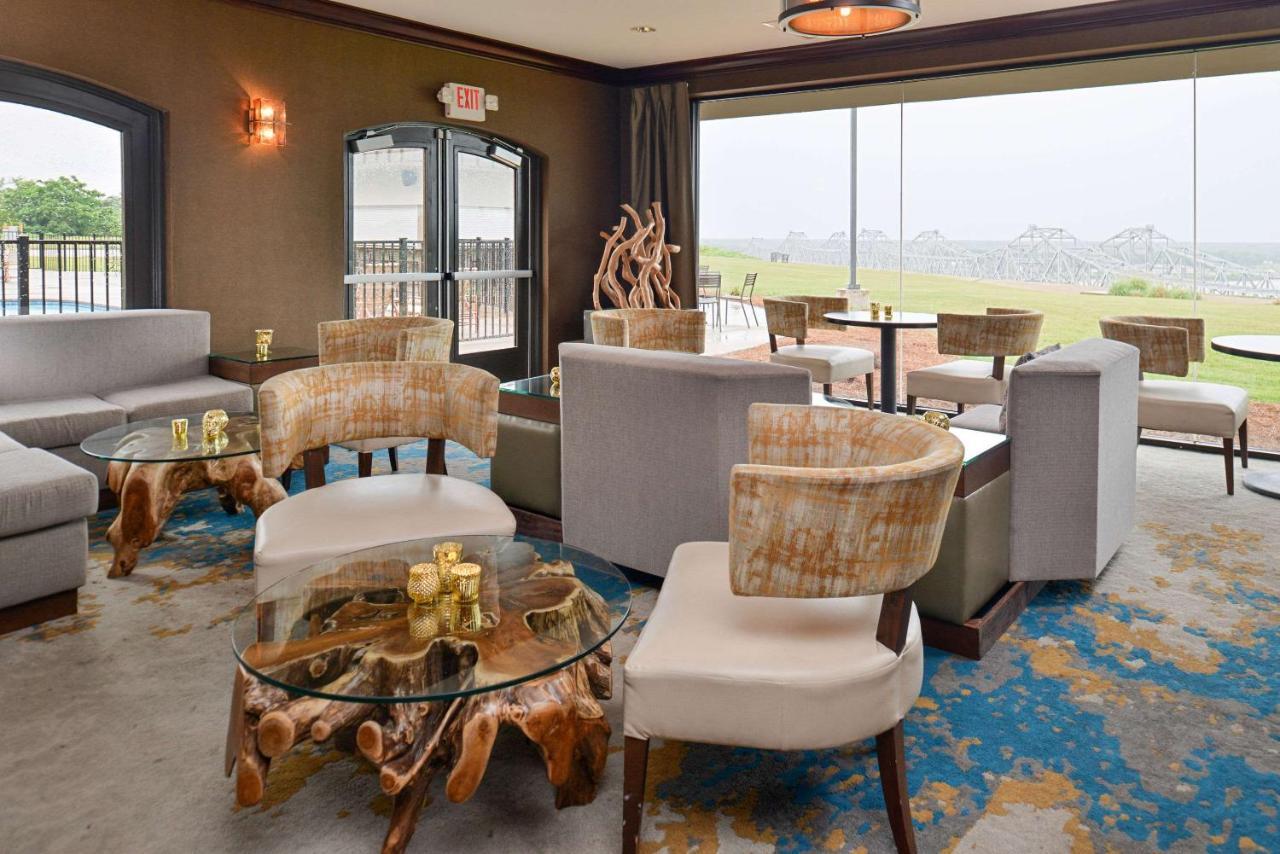 Hotel Vue, Ascend Hotel Collection Natchez Bagian luar foto