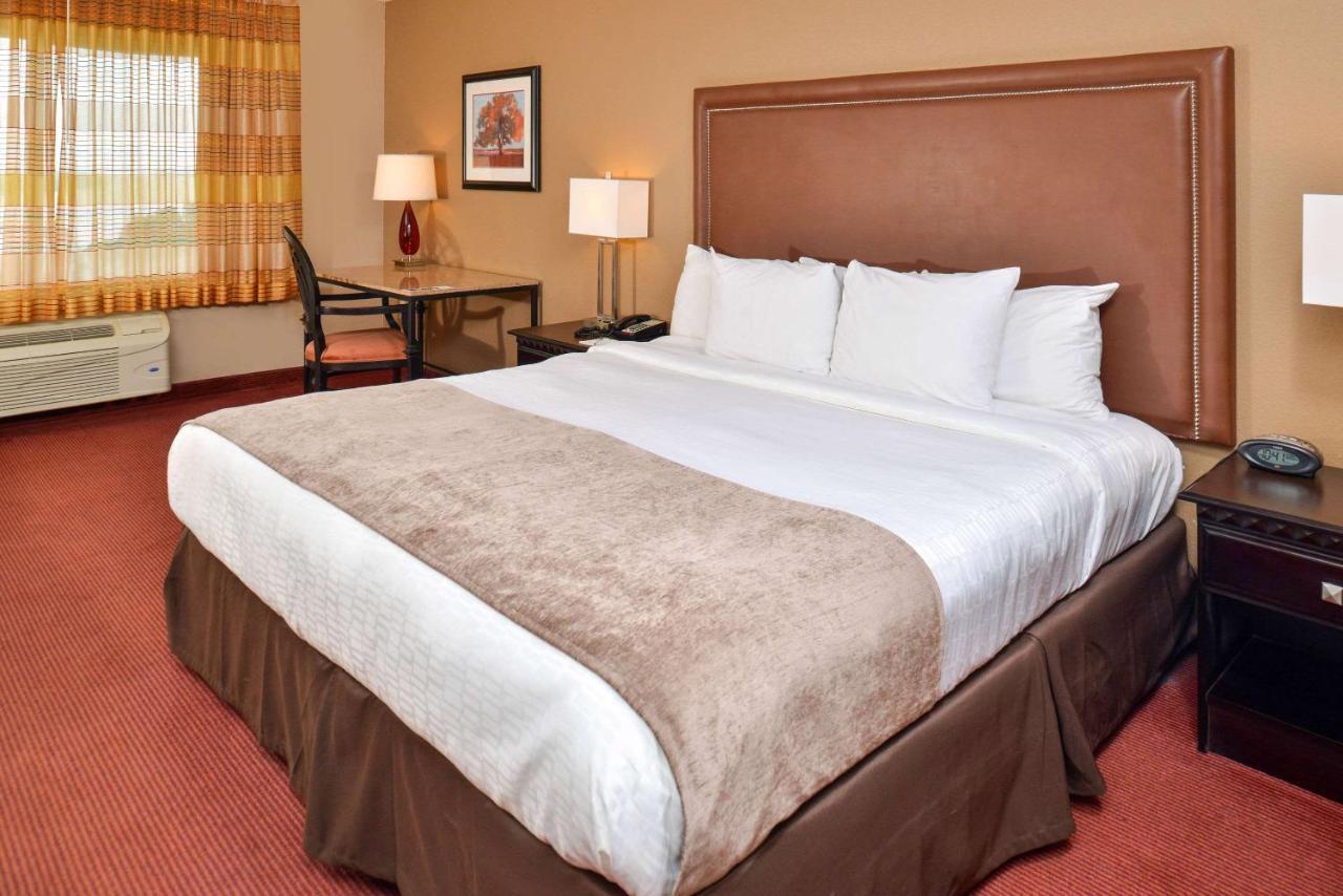 Hotel Vue, Ascend Hotel Collection Natchez Bagian luar foto